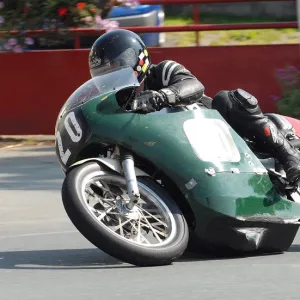 Meredydd Owen (Seeley) 2010 Senior Classic TT