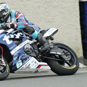 Michael Dunlop (BMW) 2018 Superbike TT