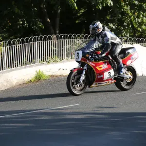 Michael Dunlop (Suzuki) 2015 Formula 1 Classic TT Michael Dunlop (Suzuki) 2015 Formula 1 Classic TT