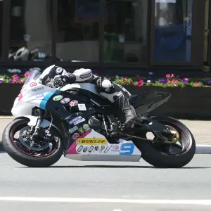 Michael Dunlop (Yamaha) 2012 Supersport TT Michael Dunlop (Yamaha) 2012 Supersport TT