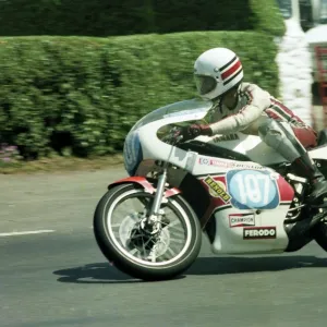 Michael de Silva (Yamaha) 1982 350cc TT