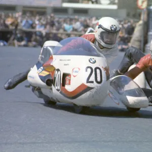 Michel Vanneste & Serge Vanneste (BMW) 1973 500 Sidecar TT