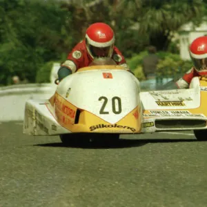 Mick Burcombe & Steve Parker (Ireson Yamaha) 1986 Sidecar TT