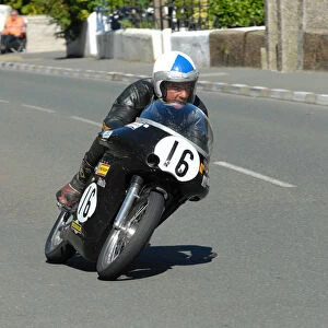 Mick Moreton (Seeley) 2010 Junior Classic TT