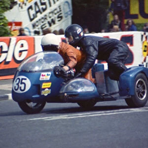 Mick Potter & Eddie Hammond (BSA) 1974 500 Sidecar TT