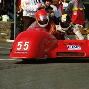 Mick Thompson & Simon Moody (Kawasaki) 1995 Sidecar TT