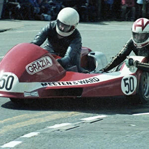 Mike Alexander & Alan Worsfold (Yamaha) 1981 Sidecar TT