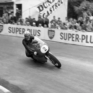 Mike Hailwood MV 1963 Junior TT Mike Hailwood MV 1963 Junior TT