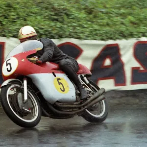 Mike Hailwood (MV) 1965 Senior TT