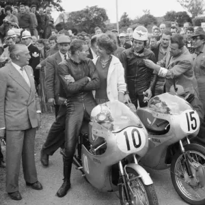 Mike Hailwood and Tom Phillis (Honda) 1961 Lightweight TT