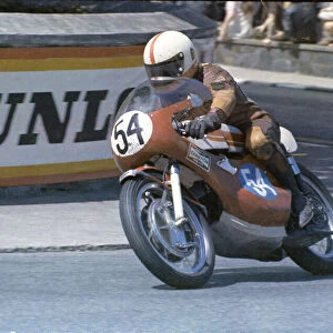 Mike Kavanagh (Yamaha) 1973 Junior TT