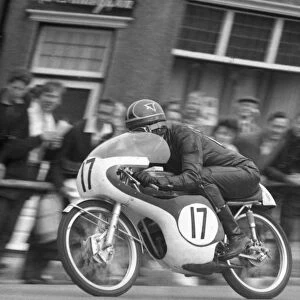 Mike Simmonds (Tohatsu) 1964 50cc TT