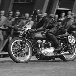 Morrie Lowe (Triumph) 1955 Senior TT