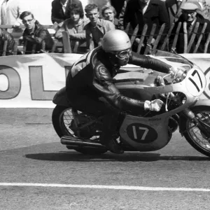 Naomi Taniguchi (Honda) 1960 Lightweight TT