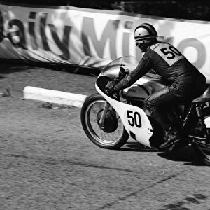Neil Pendreigh (Norton) 1966 Senior Manx Grand Prix
