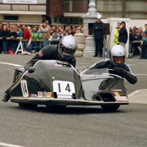 Neil Smith & John Gibbard (Yamaha) 1988 Sidecar TT
