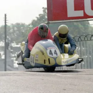 1978 Sidecar TT Print - Suzuki 1978 Sidecar TT Print - Suzuki