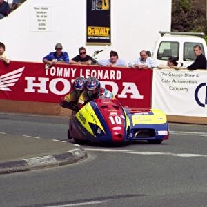 Nick Crowe & Darren Hope (Ireson) 2002 Sidecar TT