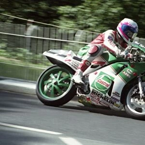 Nick Jefferies (Castrol Honda) 1993 Supersport 400 TT