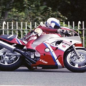 Nick Jefferies (Yamaha) 1990 Supersport 400 TT