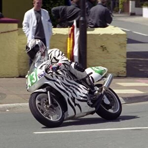 Nigel Bryan at Parliament Square: 2002 Lightweight 400 TT