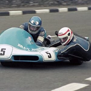 Nigel Rollason and Donny Williams at Union Mills: 1986 Sidecar Race B