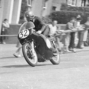 Noel McCutcheon (AJS) 1958 Junior TT