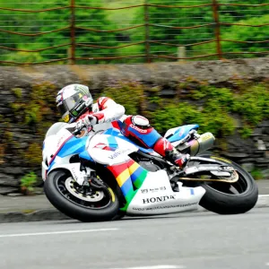 ohn McGuinness (Padgett Honda) 2014 Supersport TT