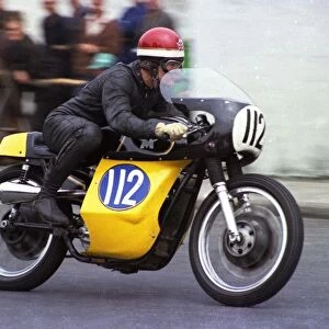 Pat Mahoney (Oakley AJS) 1968 Junior TT