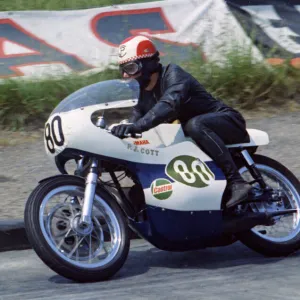 Paul Cott (Yamaha) 1970 Lightweight TT