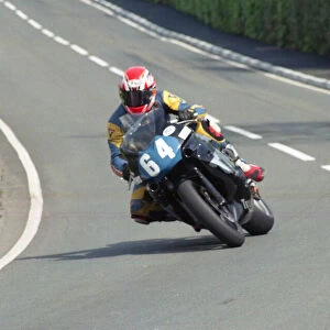 Paul Dobbs (Triumph) 2002 Junior 600 TT