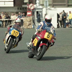 Paul Hunt (Kawasaki) and Justin Urch (Suzuki) 1986 Senior Manx Grand Prix