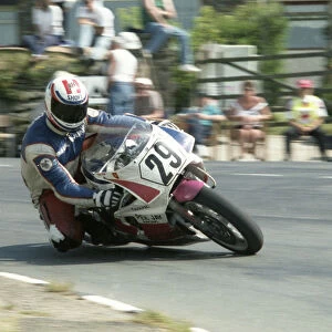 Paul Hunt (Yamaha) 1992 Senior TT
