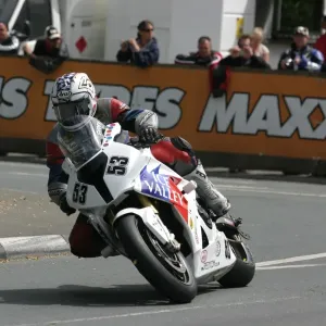 Paul Shoesmith (BMW) 2010 Senior TT Paul Shoesmith (BMW) 2010 Senior TT