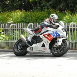 Paul Shoesmith (BMW) 2010 Senior TT Paul Shoesmith (BMW) 2010 Senior TT