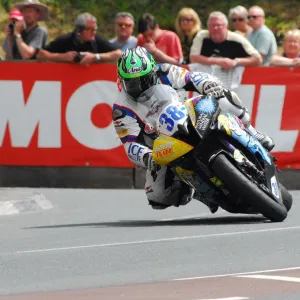 Paul Shoesmith (Yamaha) 2013 Supersport TT