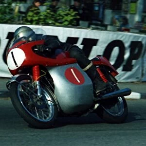 Paul Smart (Dunstall Dominator) 1967 Production TT