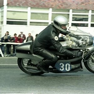 Pete Cox (Yamaha) 1983 Junior Manx Grand Prix
