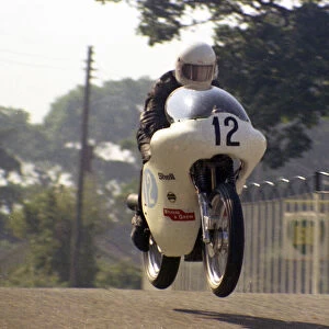Pete Elmore (Norton) 1971 Junior Manx Grand Prix