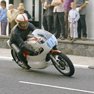 Pete Lovatt (Yamaha) 1975 Junior Manx Grand Prix