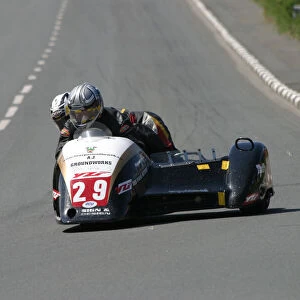 Pete Nutall & Kevin Morgan (Ireson Yamaha) 2005 Sidecar TT