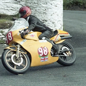 Pete Smethurst (Armstrong) 1985 Newcomers Manx Grand Prix