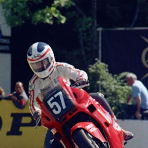 Peter Bateson (Honda) 1987 Formula Two TT