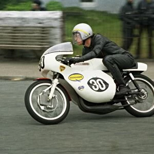 Peter Courtney (Padgett Yamaha) 1971 Ultra Lightweight TT