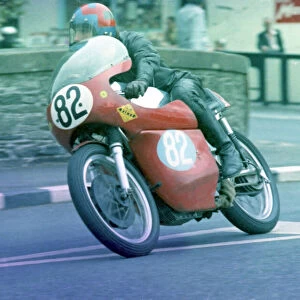 Peter Dickson (Norton) 1972 Junior Manx Grand Prix