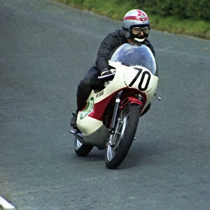 Peter Eberhardt at Ginger Hall: 1971 Lightweight TT