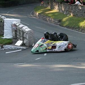 Peter Farrelly & Jonathan Abel (Baker Honda) 2003 Sidecar TT