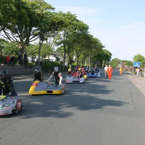 Peter Farrelly & Jonathan Abel (Baker Honda) 2003 Sidecar TT