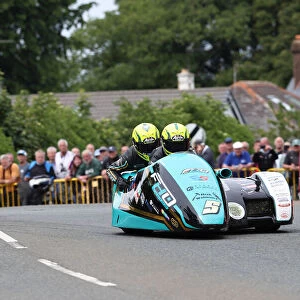 Peter Founds & Jevan Walmsley (Honda LCR) Sidecar TT