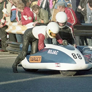 Peter J Williams & Andrew Holme (Yamaha) 1980 Sidecar TT